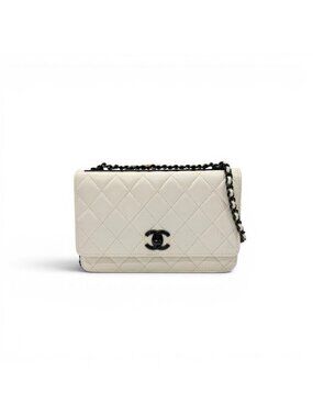 Chanel Shoulder Bag White Black CC Logo Chain Wallet Turnlock